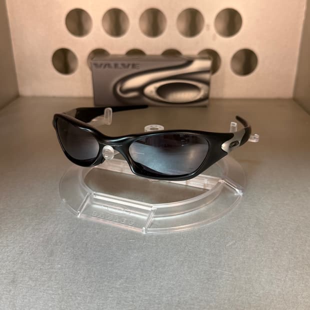 오클리 Valve 밸브 (2003)