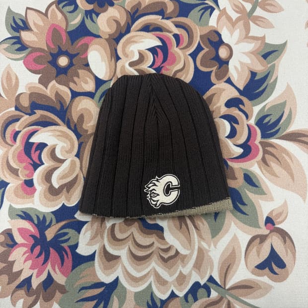 아메리칸 니들 NHL 캘거리 플레임스 비니(브라운)