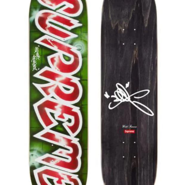 슈프림 x Lee Quinones 스케이트보드 덱 