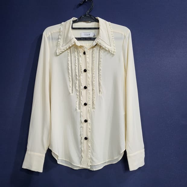 코치 실크100 레이스 블라우스