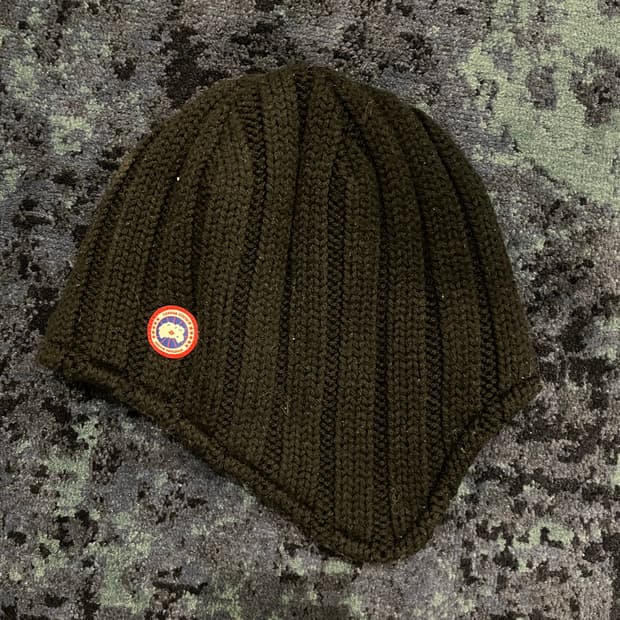 캐나다구스 이어플랩 비니