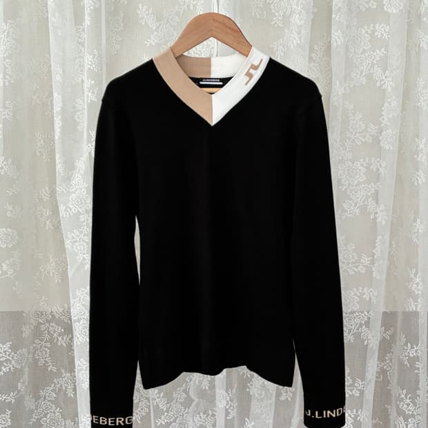 S) 제이린드버그 여성 브이넥 니트 블랙