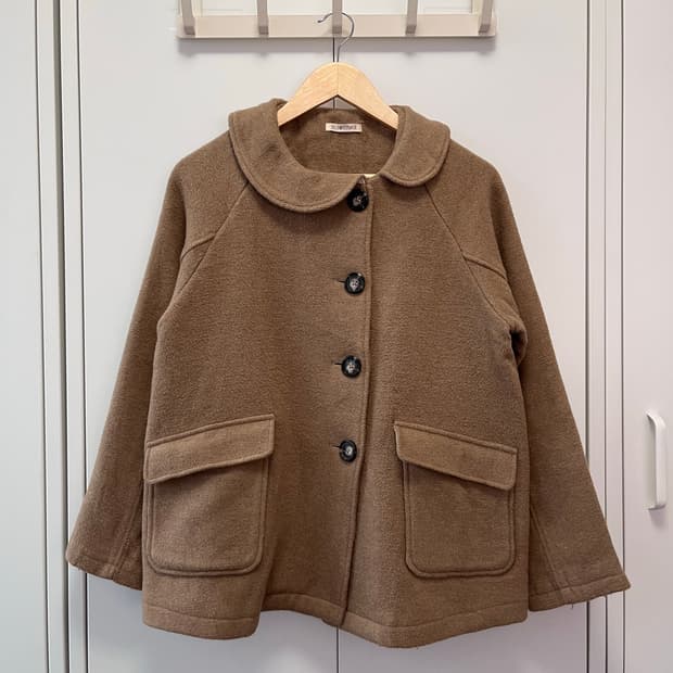 Self service 둥근카라 사와코모리 울 코트