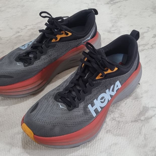 호카 오네오네 본디 8 앤트러사이트 그라파이트 295