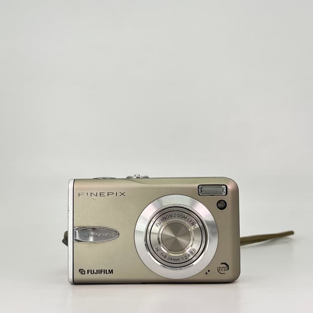 후지필름 파인픽스 FUJIFILM FinePix F30 실버