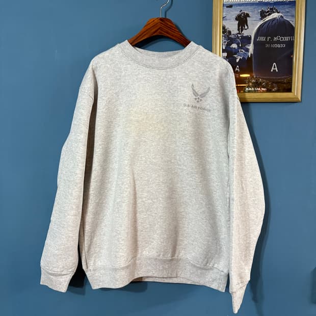 90's vtg U.S Airforce Sweatshirt.