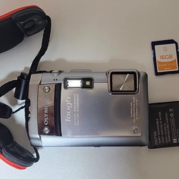 올림푸스 TG-810 디지털 카메라