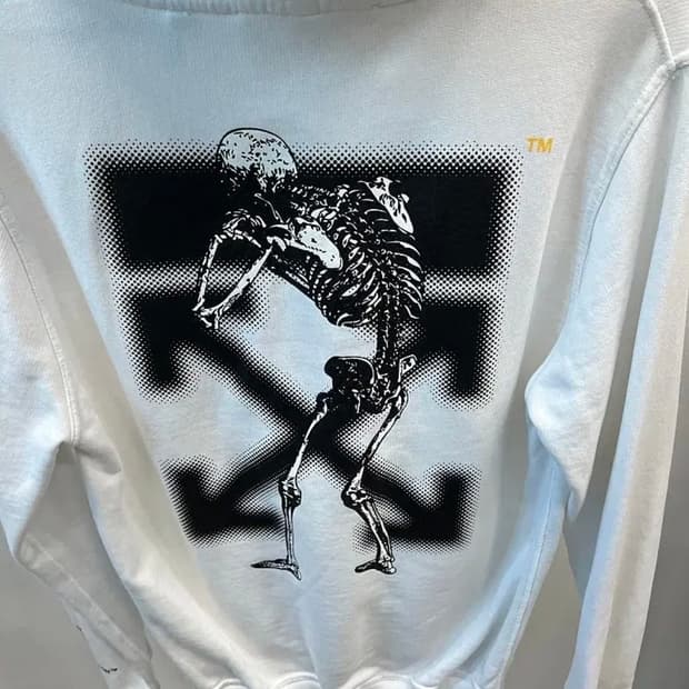 언더커버X오프화이트
