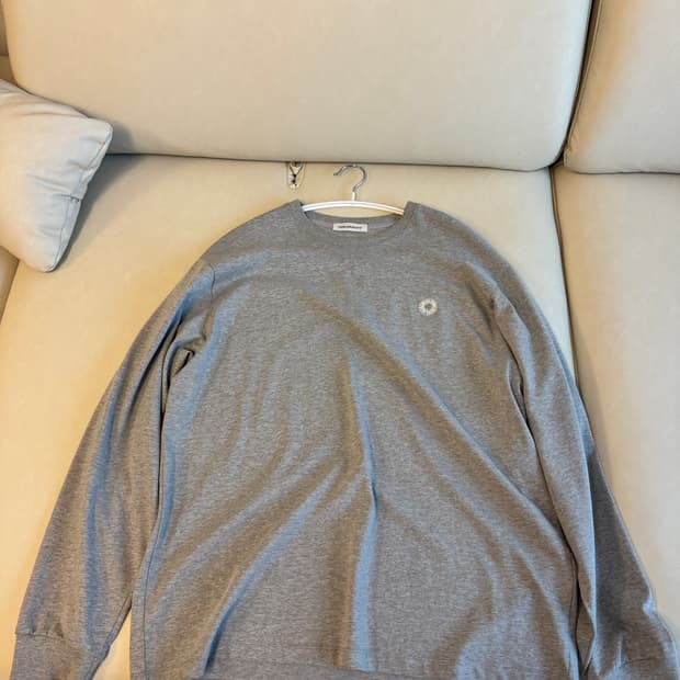 999휴머니티 롱슬리브 판매