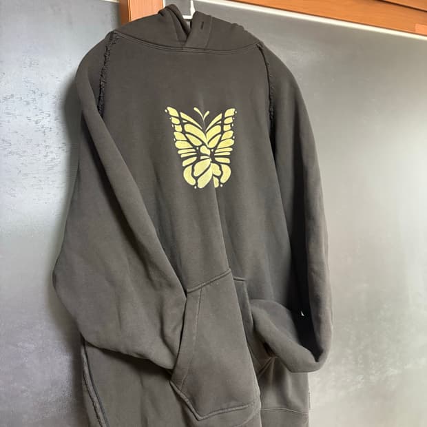 니들스 19fw 나비 후드티 브라운 (s)