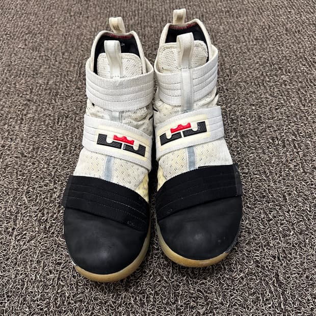 NIKE 나이키 르브론 솔져 농구화 275