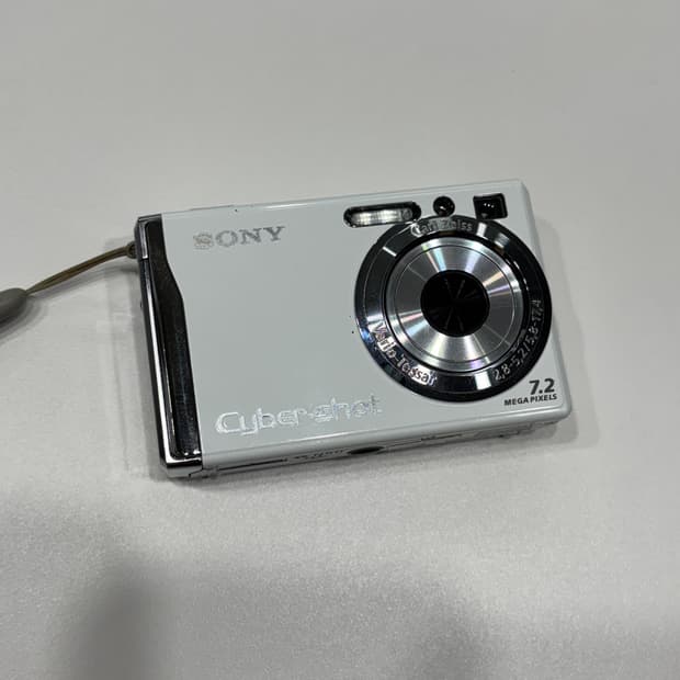 소니 사이버샷 DSC W80 