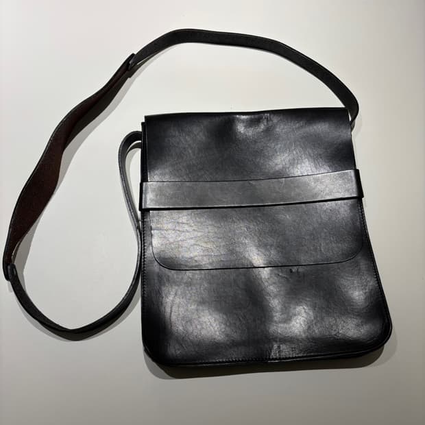 드리스 반 노튼 레더 크로스 백