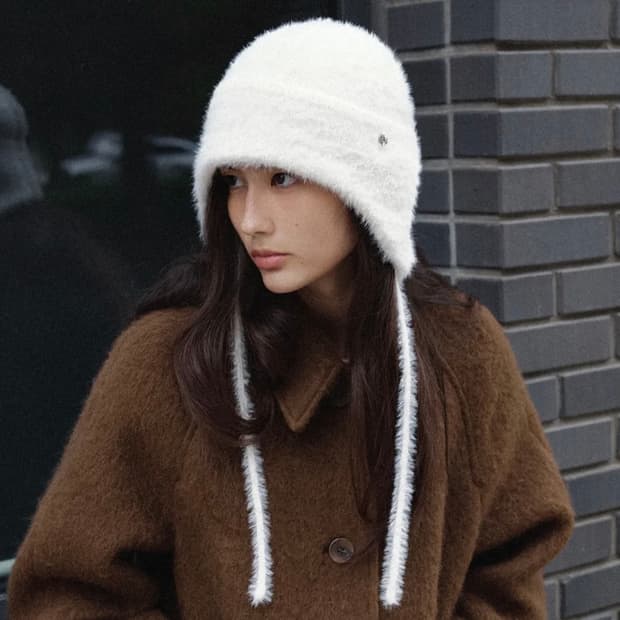 새상품) 포유어아이즈온리 데미 퍼 이어머프 햇 포유온