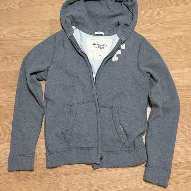 아베크롬비 후드집업 m사이즈 팔아요