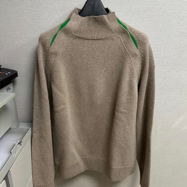 보테가베네타 터틀넥니트