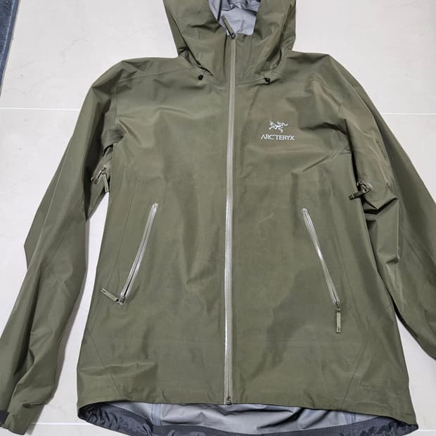 아크테릭스 베타 L 타츠