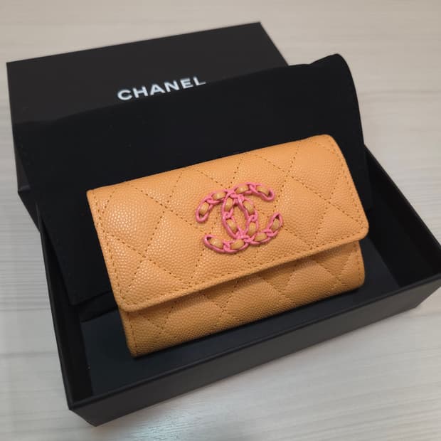 샤넬 똑딱이 플랩 캐비어 카드지갑