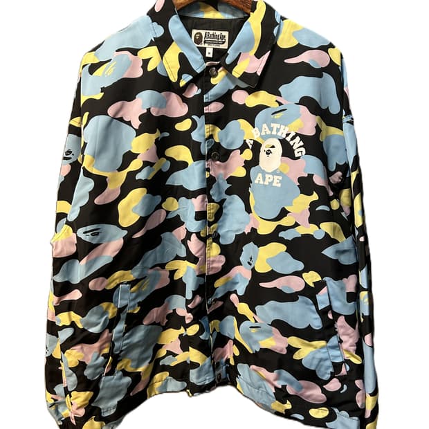 베이프 멀티 카모 코치 자켓