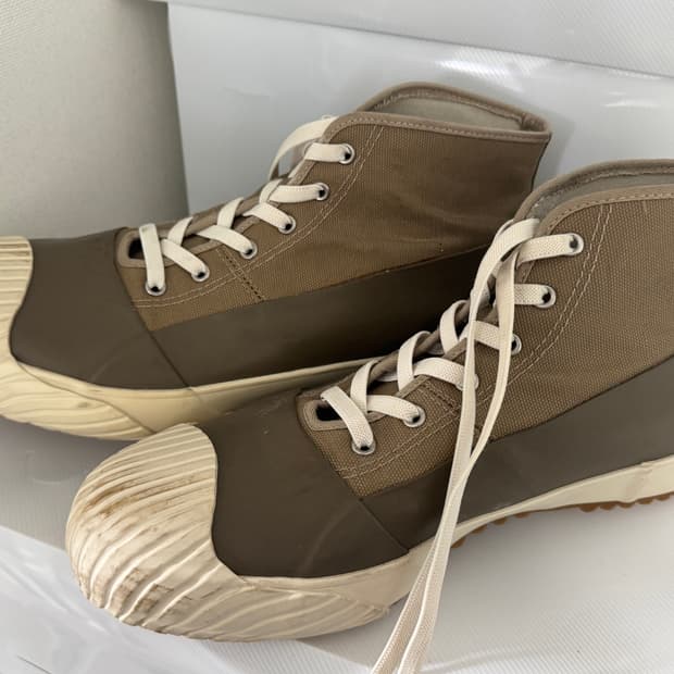 문스타 올웨더 스니커즈 하이 260