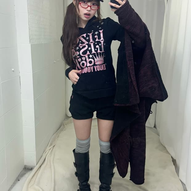 리즈리사돌 후드티, 펌킨팬츠 데일리 펑크 코디세트