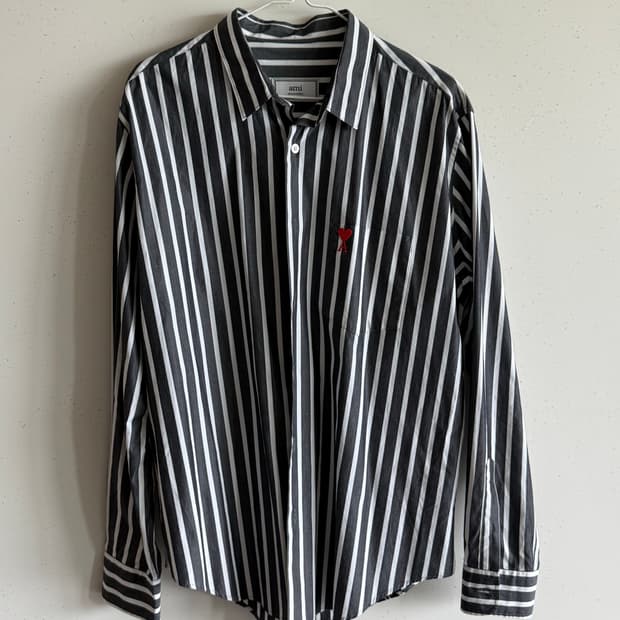 AMI 스트라이프 셔츠