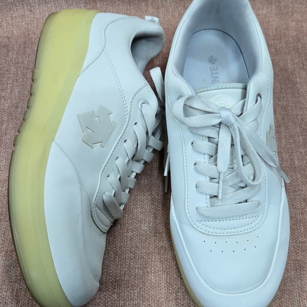 데상트 265mm-  공용 헤이즈 스니커즈   