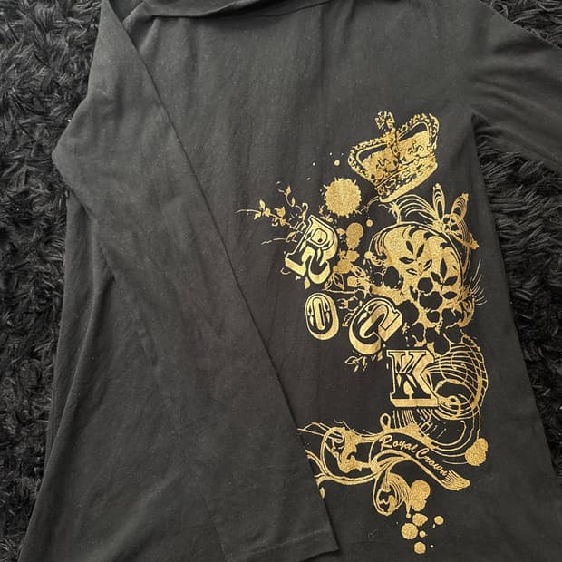 “DAIZ” y2k neck T-shirt