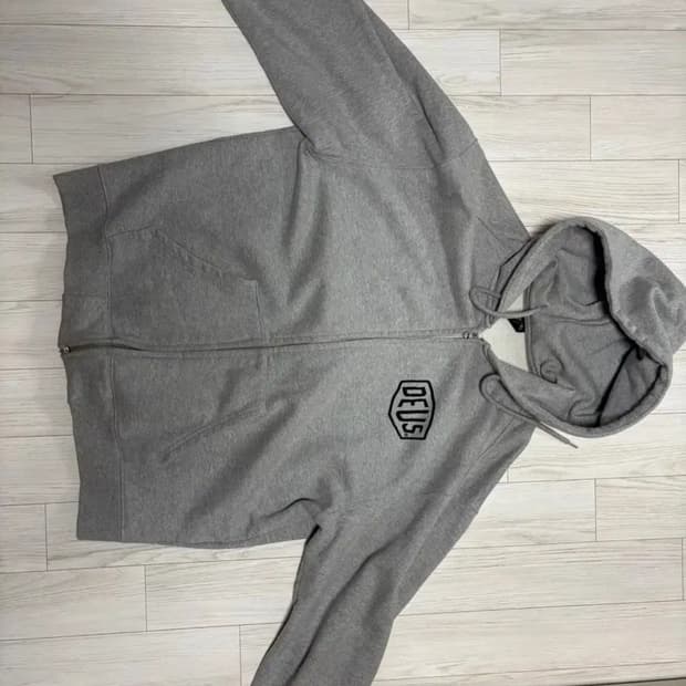 데우스 후드집업