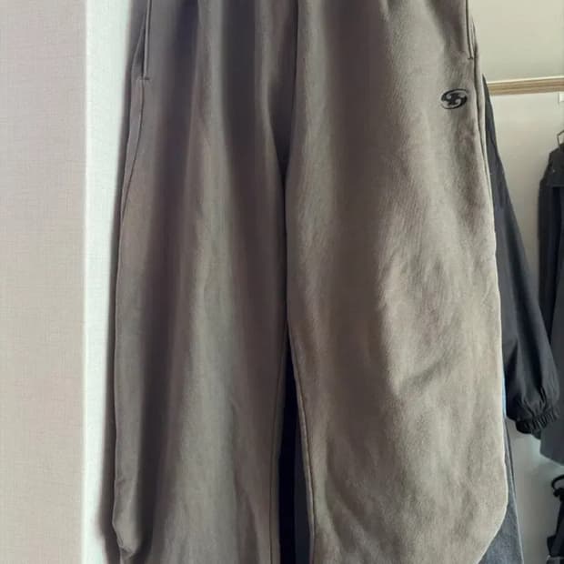 산산기어 스웨트 팬츠 2