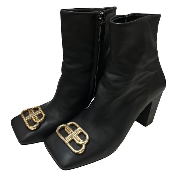 발렌시아가 BB 스퀘어 토 앵클 레더 부츠 38