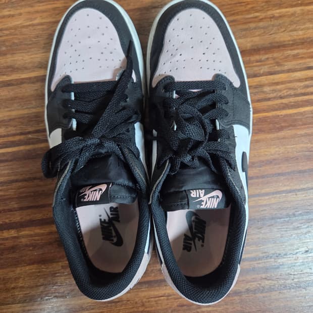 나이키 덩크로우 블리치드 코랄 265