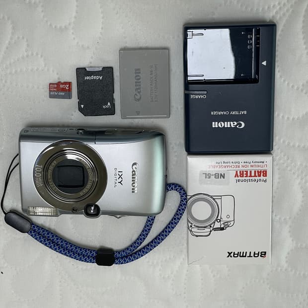 Canon IXY 820IS (IXUS 970)