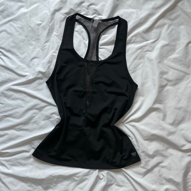 FOREVER21 MESH TANK TOP