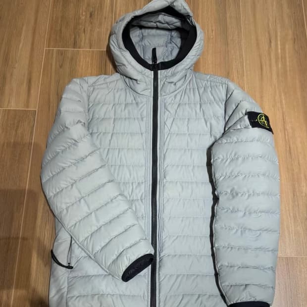 스톤아일랜드 경량패딩 s