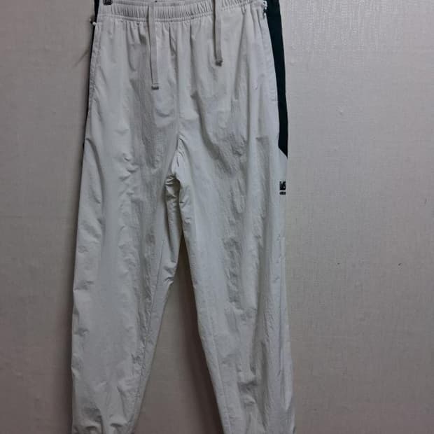 뉴발란스 아이보리 바람막이팬츠 매시안감 여성27 28 까지 표기남m 작은