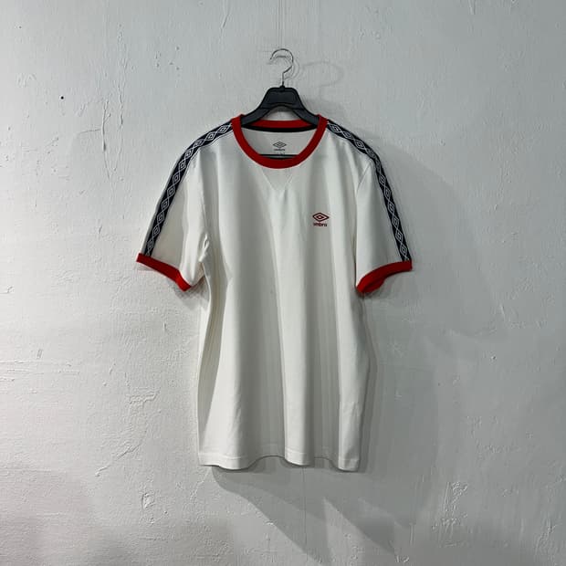 엄브로 반팔티 L