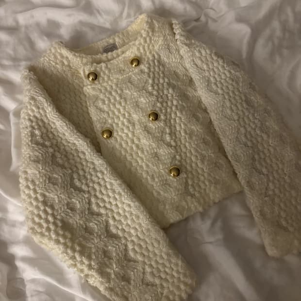 연말 화이트 꽈배기 아우터