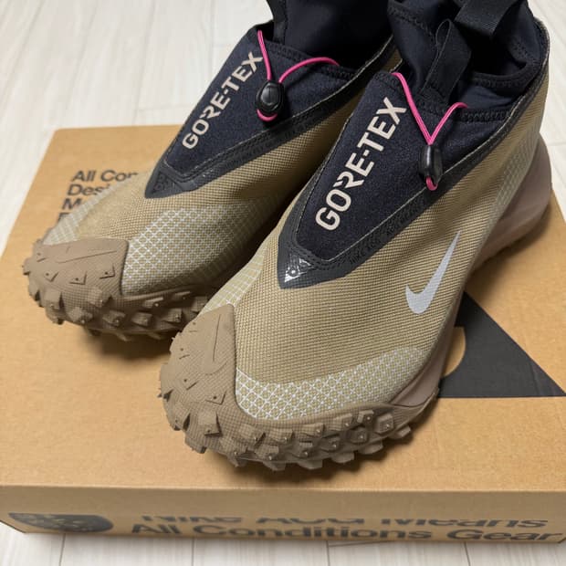 나이키 ACG 마운틴 플라이 고어텍스 카키 275