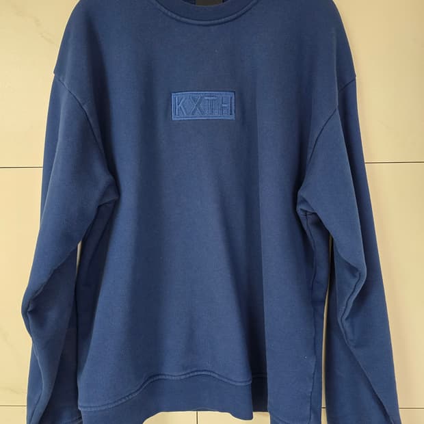 KITH 10주년 기념 크루넥  (M)