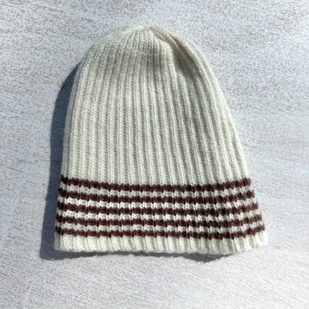 아이보리 브라운 스트라이프 비니