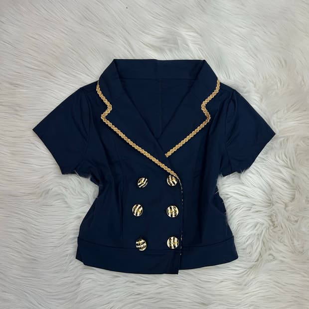 d.i.a cropped shirt 다이아 크롭 셔츠