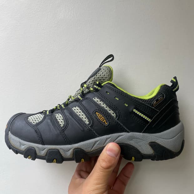 Keen 하이킹 슈즈 240