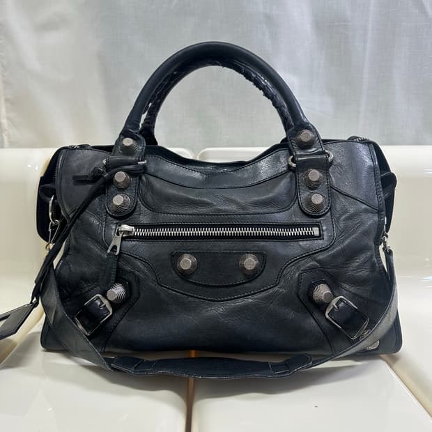 [A 정품] 발렌시아가 자이언트 시티 모터백 미디움 블랙