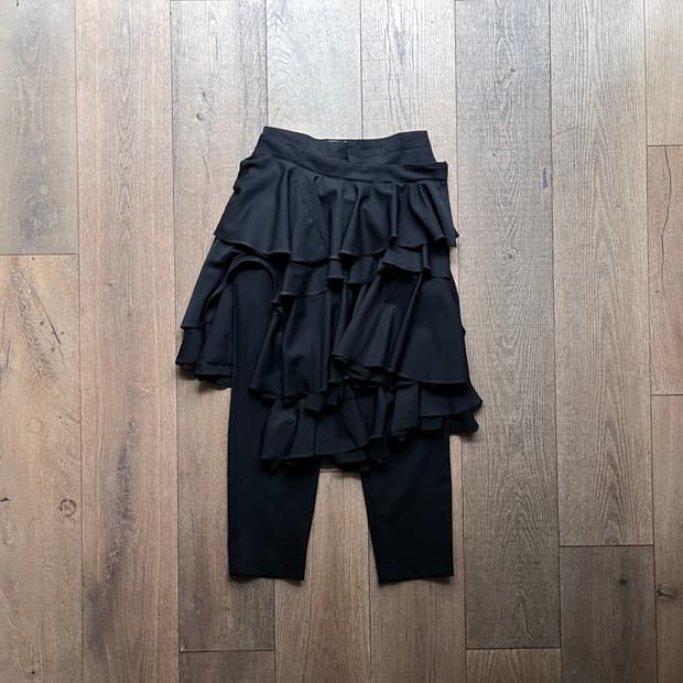 Layer Frill Skirt Pants