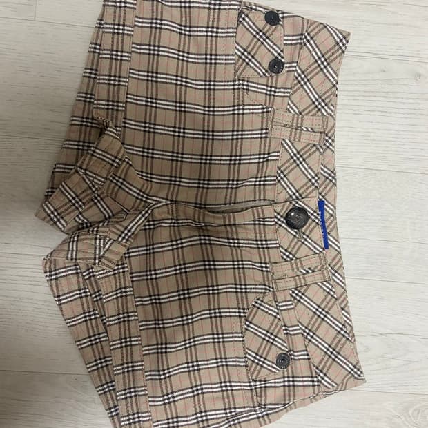 Burberry shorts