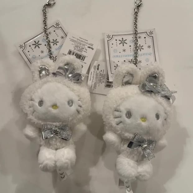 산리오 후와후왓 스노우래빗 키티 키링