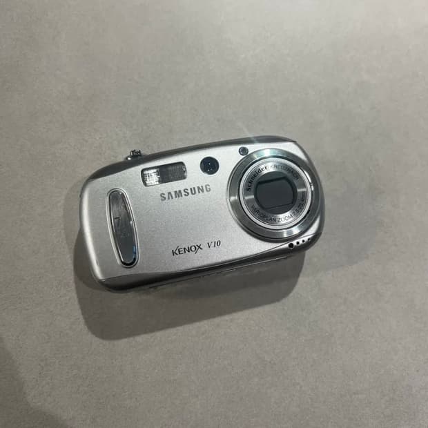 삼성 케녹스 v10 실버 (윈터 카메라)