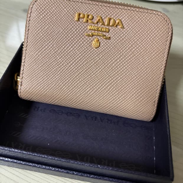 프라다 사피아노 레더 코인 퍼스 파우더 핑크