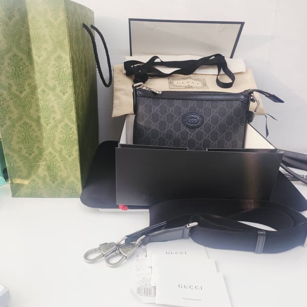 구찌 인터로킹 메신저백 스몰